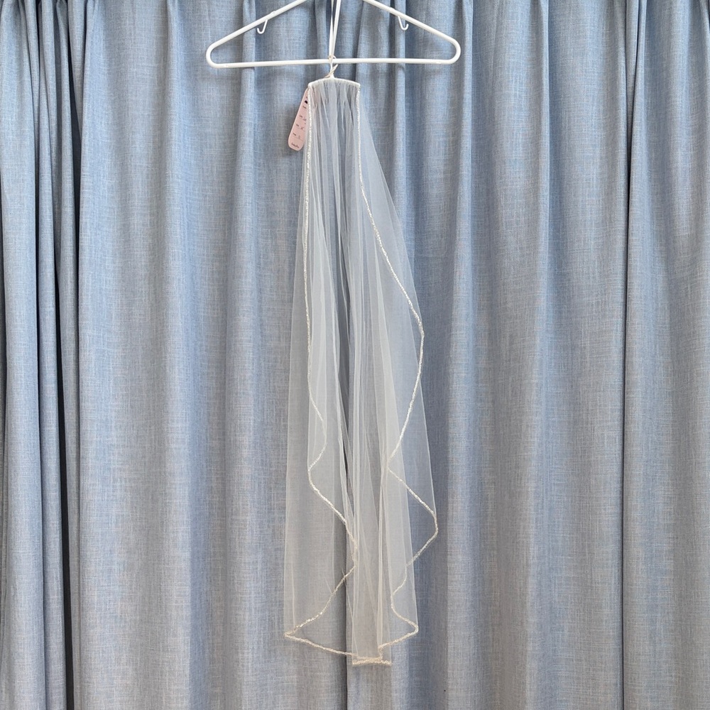 Elegant Sheer Ivory Bridal Veil